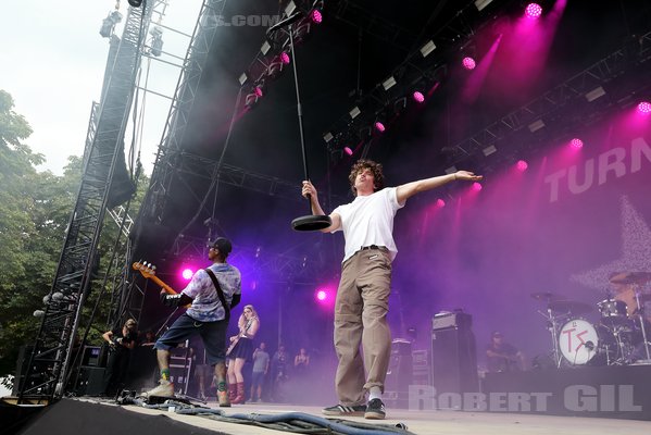 TURNSTILE - 2023-08-25 - SAINT CLOUD - Domaine National - Scene de la Cascade - Brendan Yates